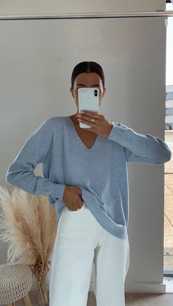 Sky blue hot sale sweater outfit